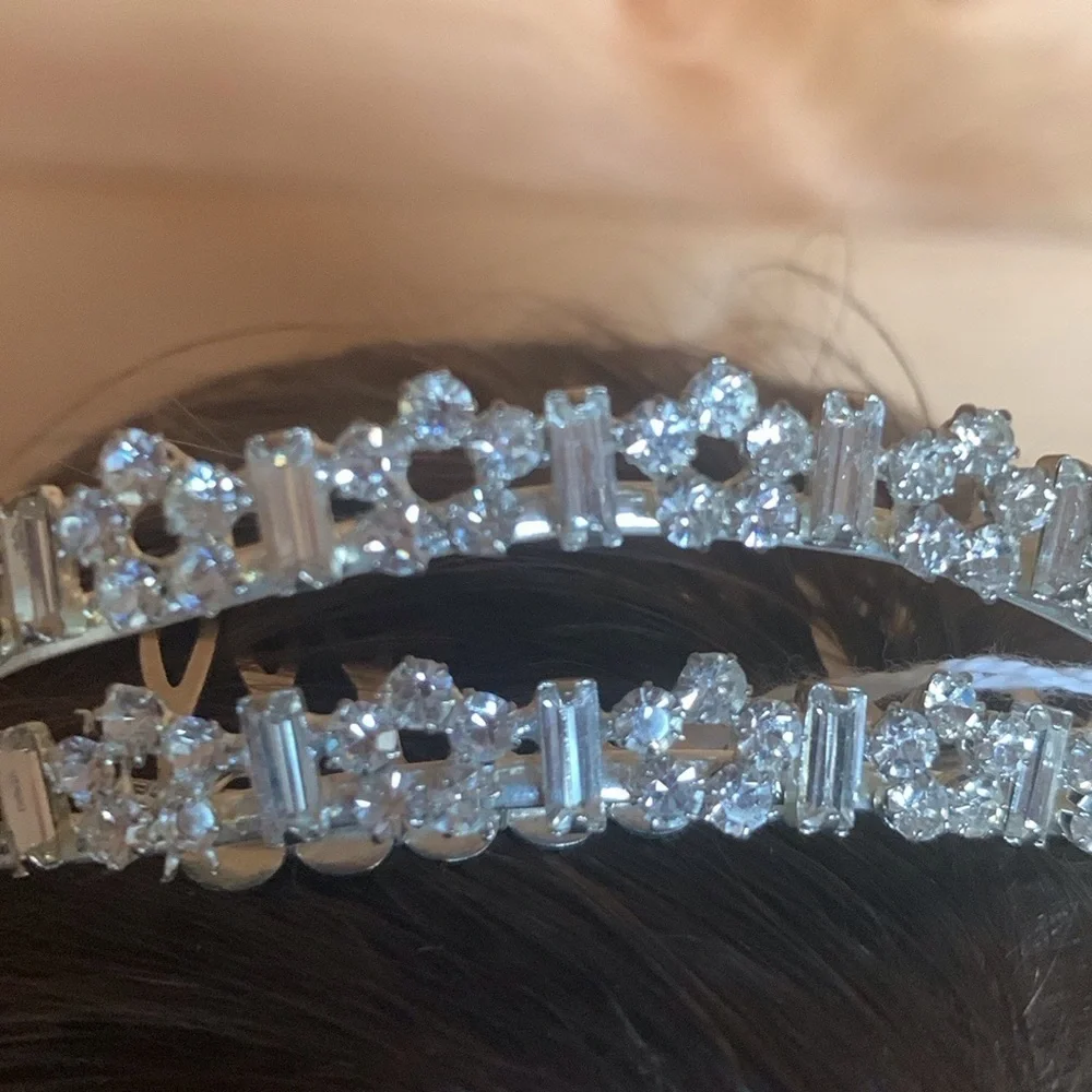 N/A rhinestone tiara
